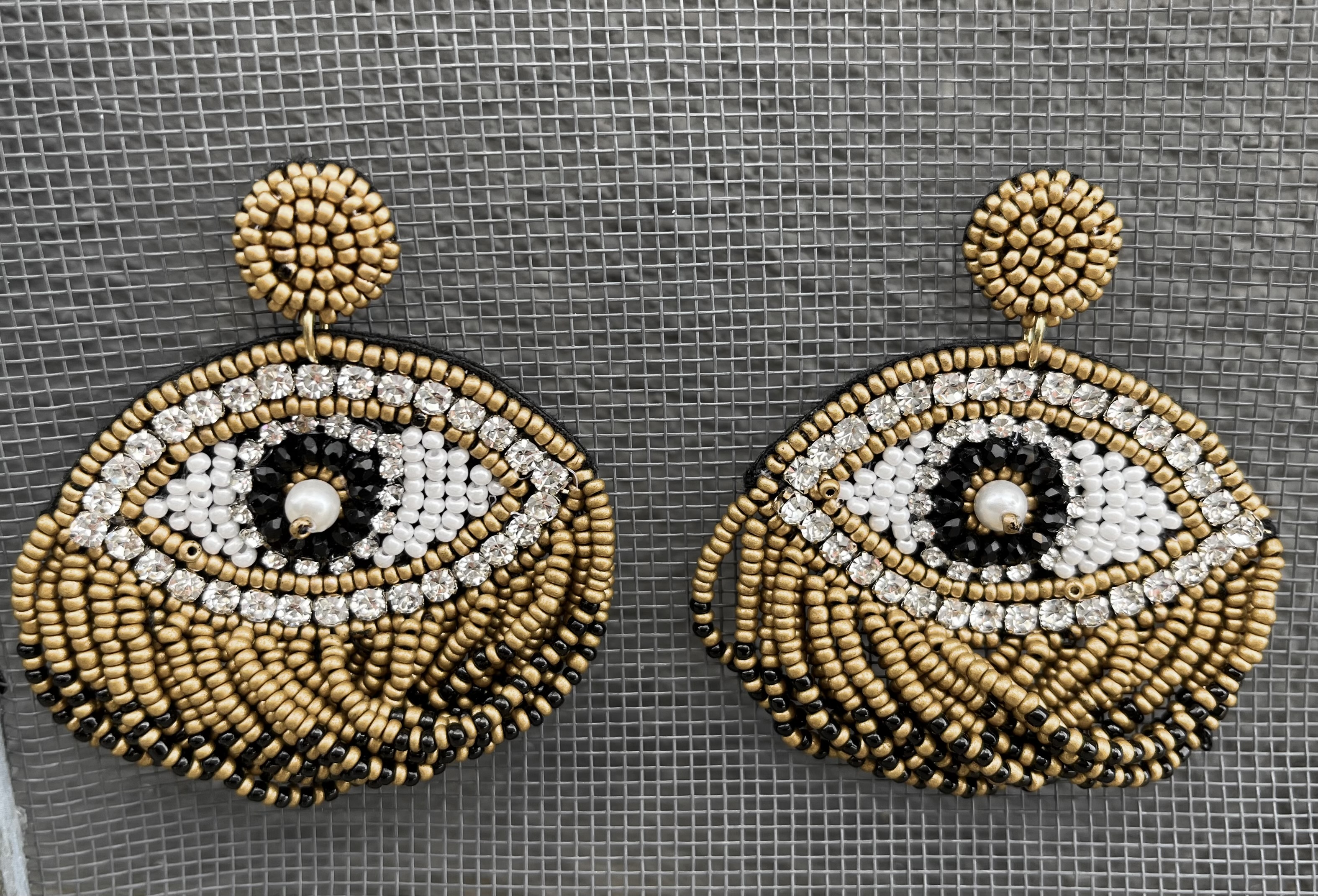 Gold/black  Eyes earrings