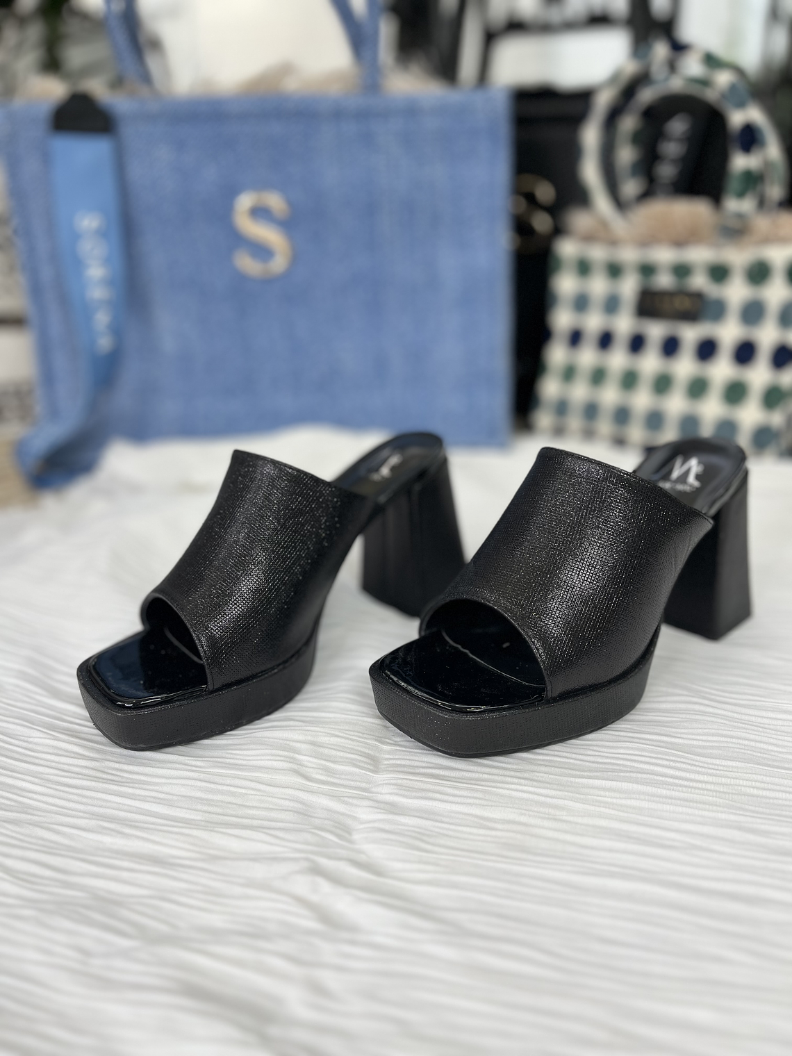 MULES black MM197-16 1