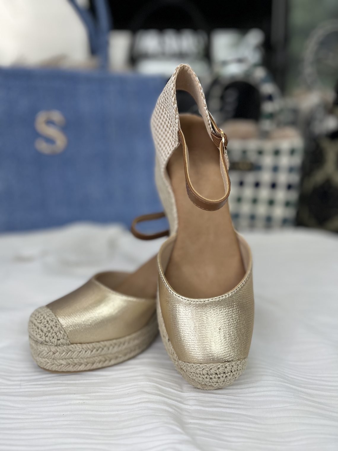 Gold espadrilles A35 353 1