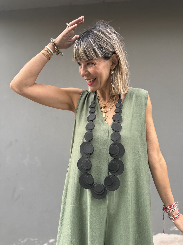 Foam neckless  black 0522 1