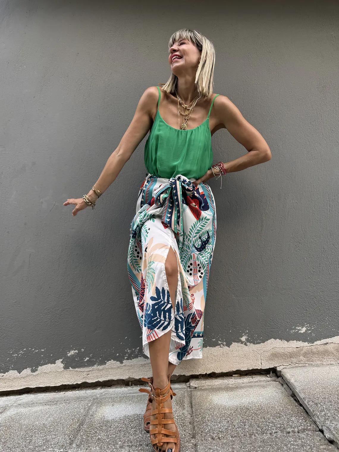 Emilia sarong skirt white /blue 4 1