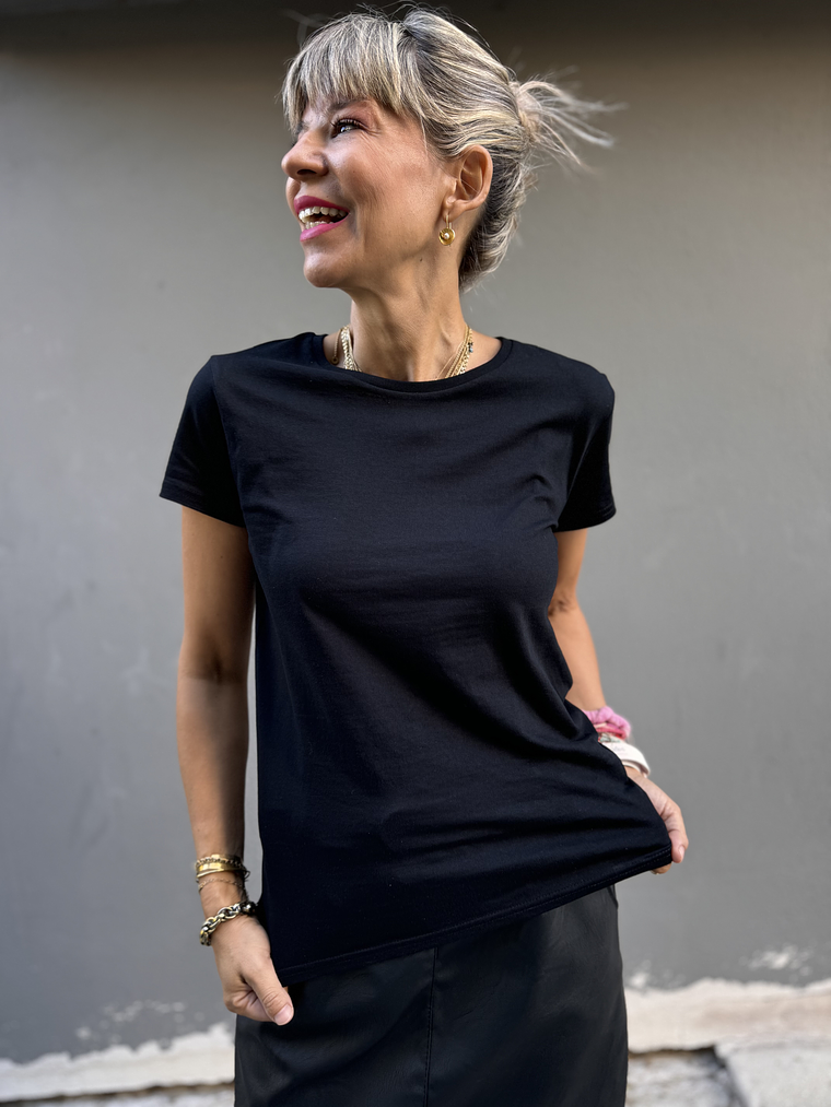 Black basic t shirt 03581 1