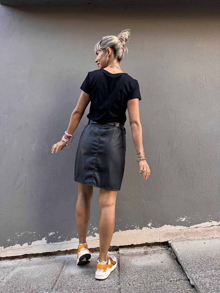 Black basic t shirt 03581 3