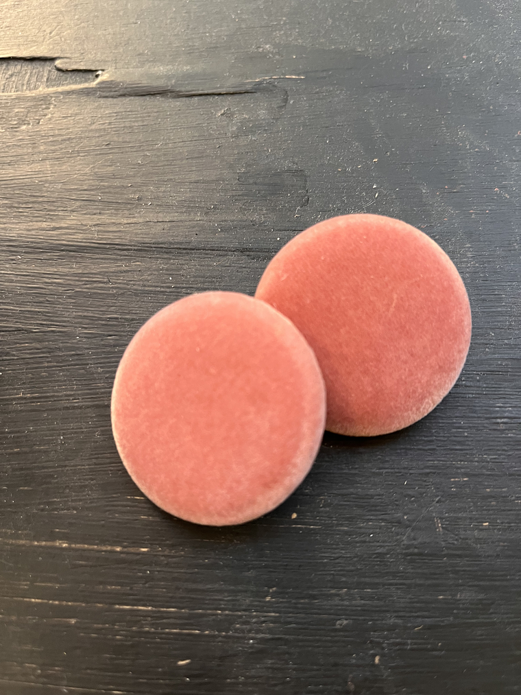 Clip VELVET earrings  APPLE 1