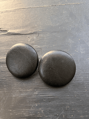 Clip PU earrings  BLACK  circle