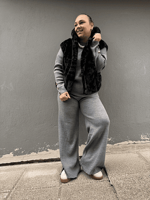 79906  Vest Fur BLACK