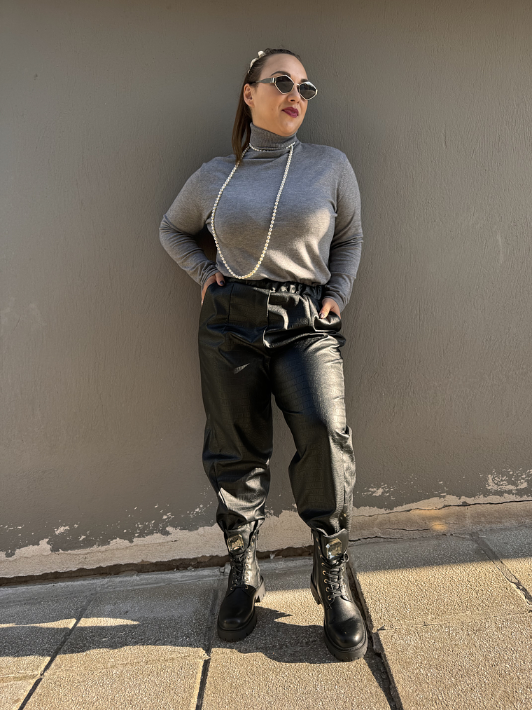 2351 Croco Black Trousers  3