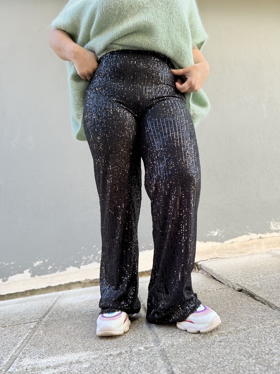 Sequinned trousers  BLACK  5135  3