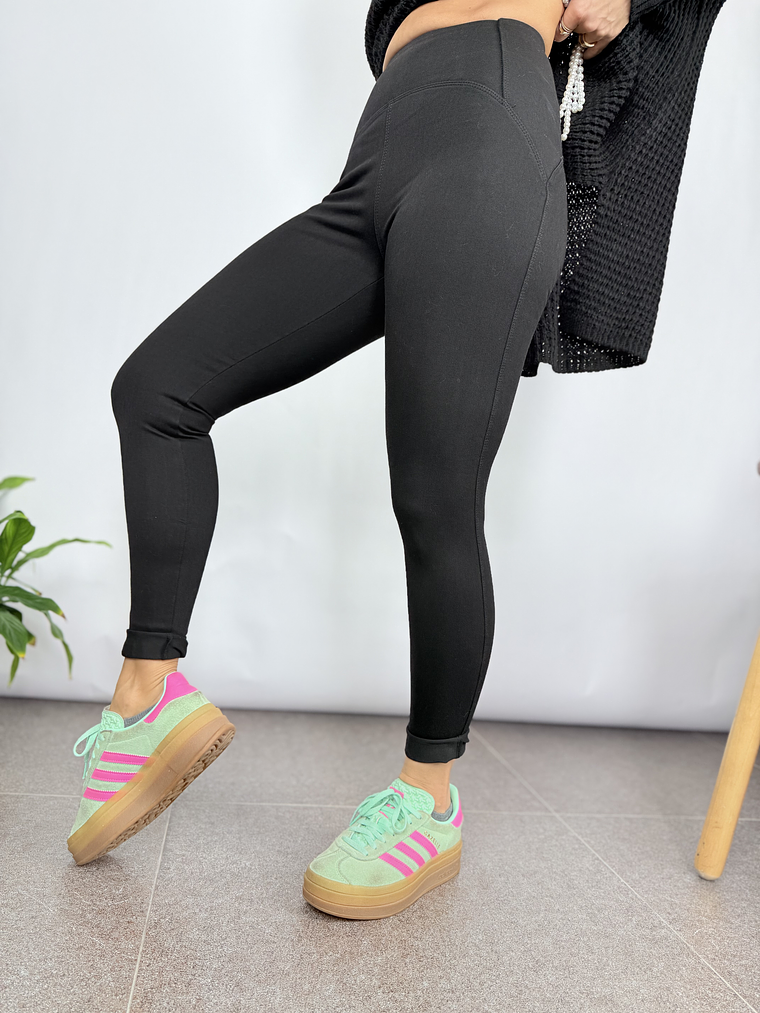 533  C BLACK   Push up legging  1