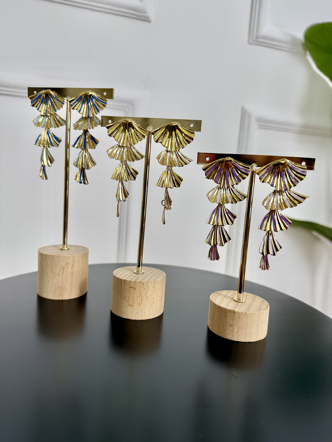 Enamel Amivades Earrings   1