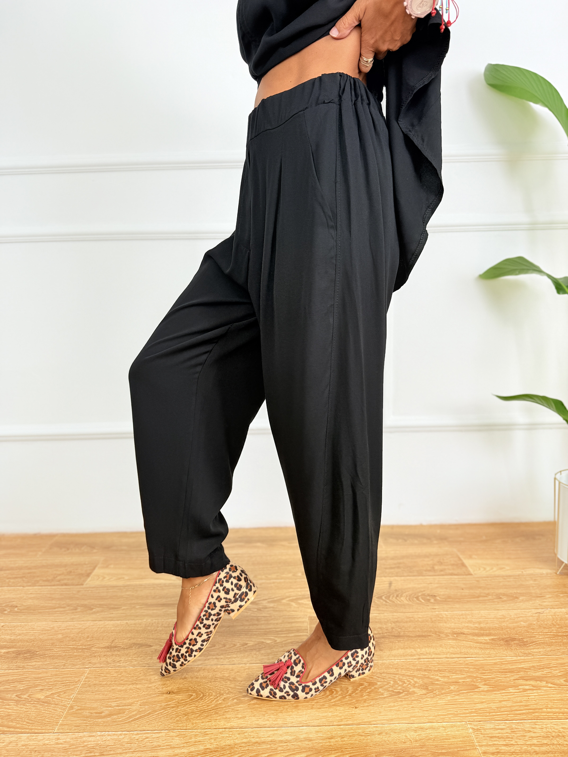 Anika Set 3350 Black  4