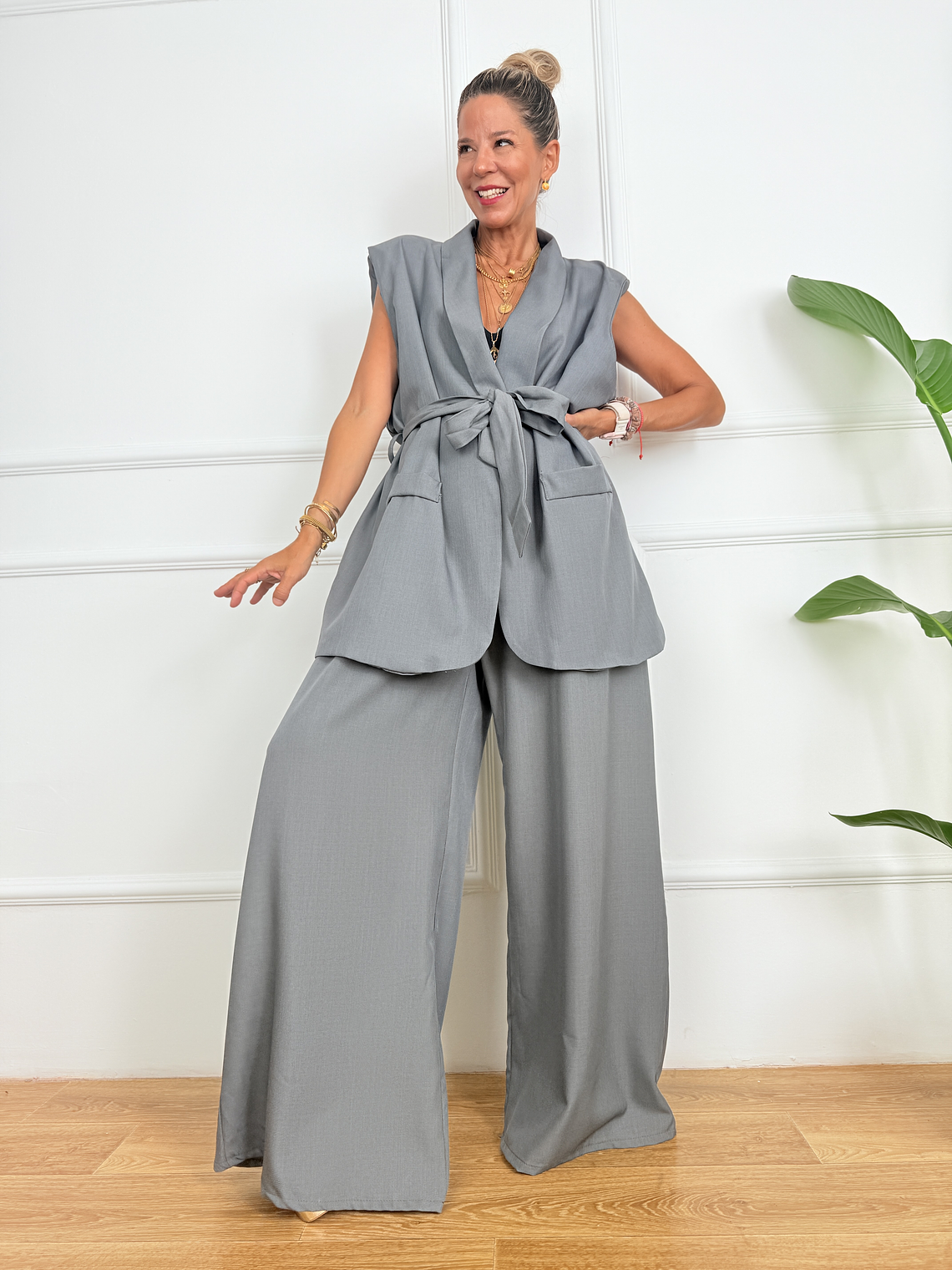 PLUS SIZE Voluptuous Suit 7933 Grey 1