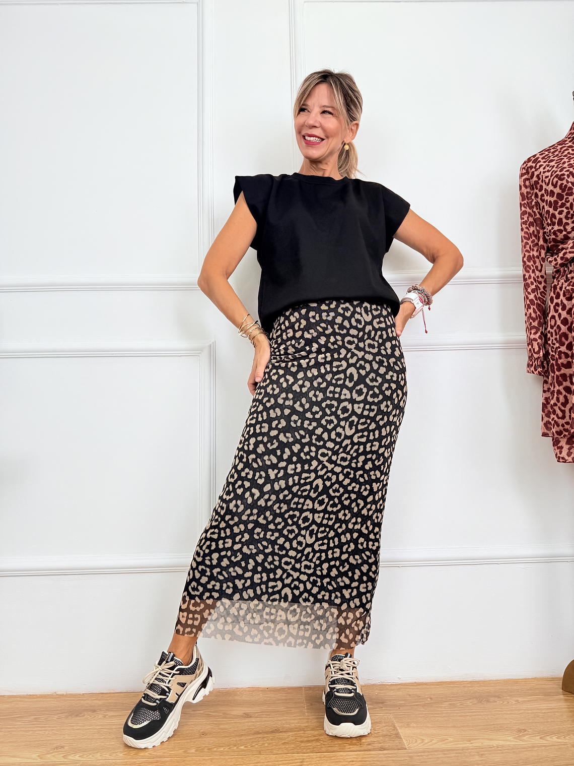 33302 Leopard Black Skirt  1