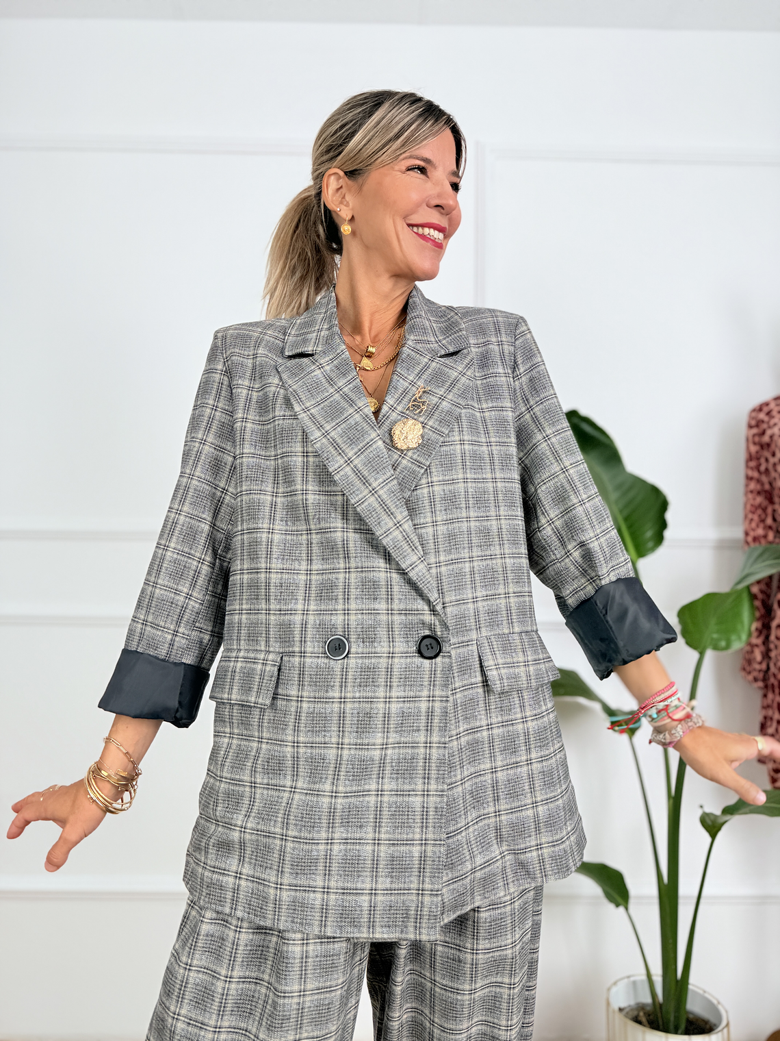 Pearly Suit 25131 Grey 4