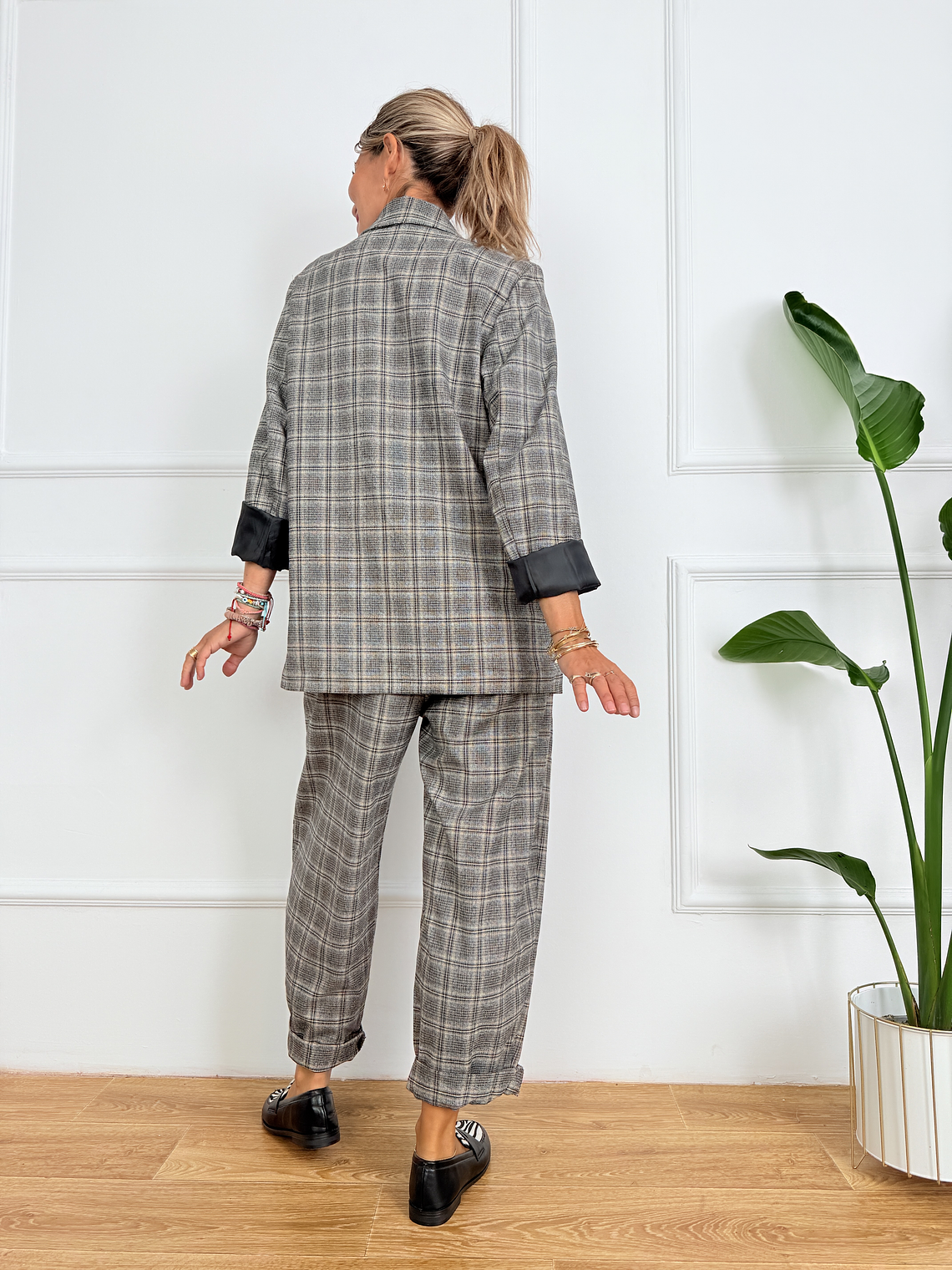 Pearly Suit 25131 Grey 2