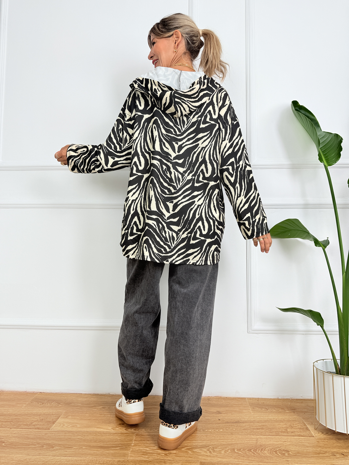 Urban Jungle Jacket 2957 Zebra 2