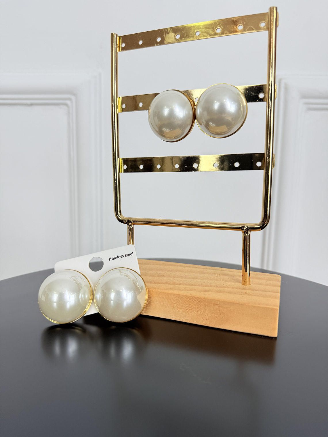 Oversized Pearls Earrings 3