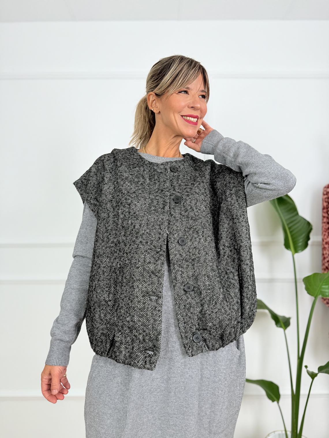 Vest and the City WM2544 Charcoal 1