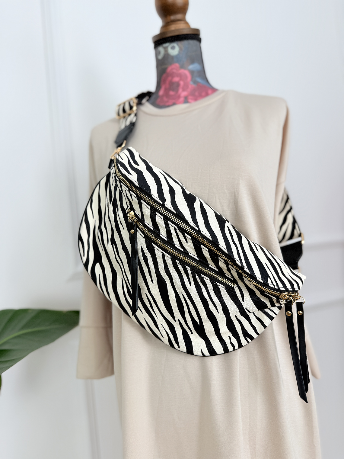 Belt bag  H341 zebra 1