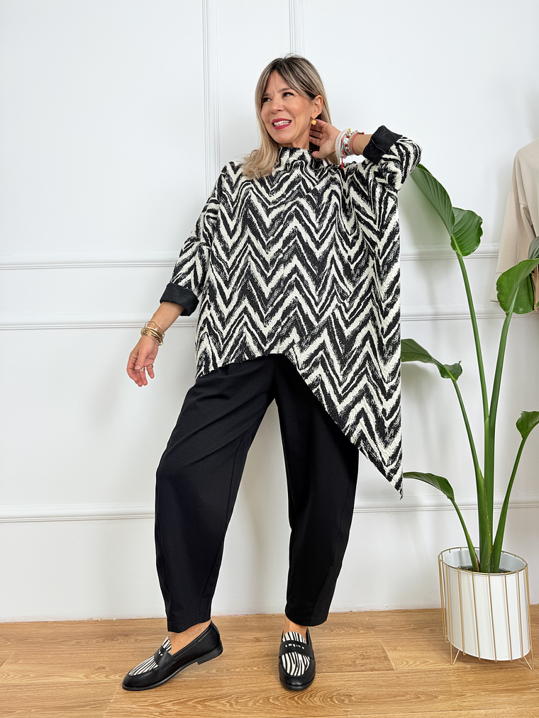 Genovia Sweatshirt 224330 Black/White 4