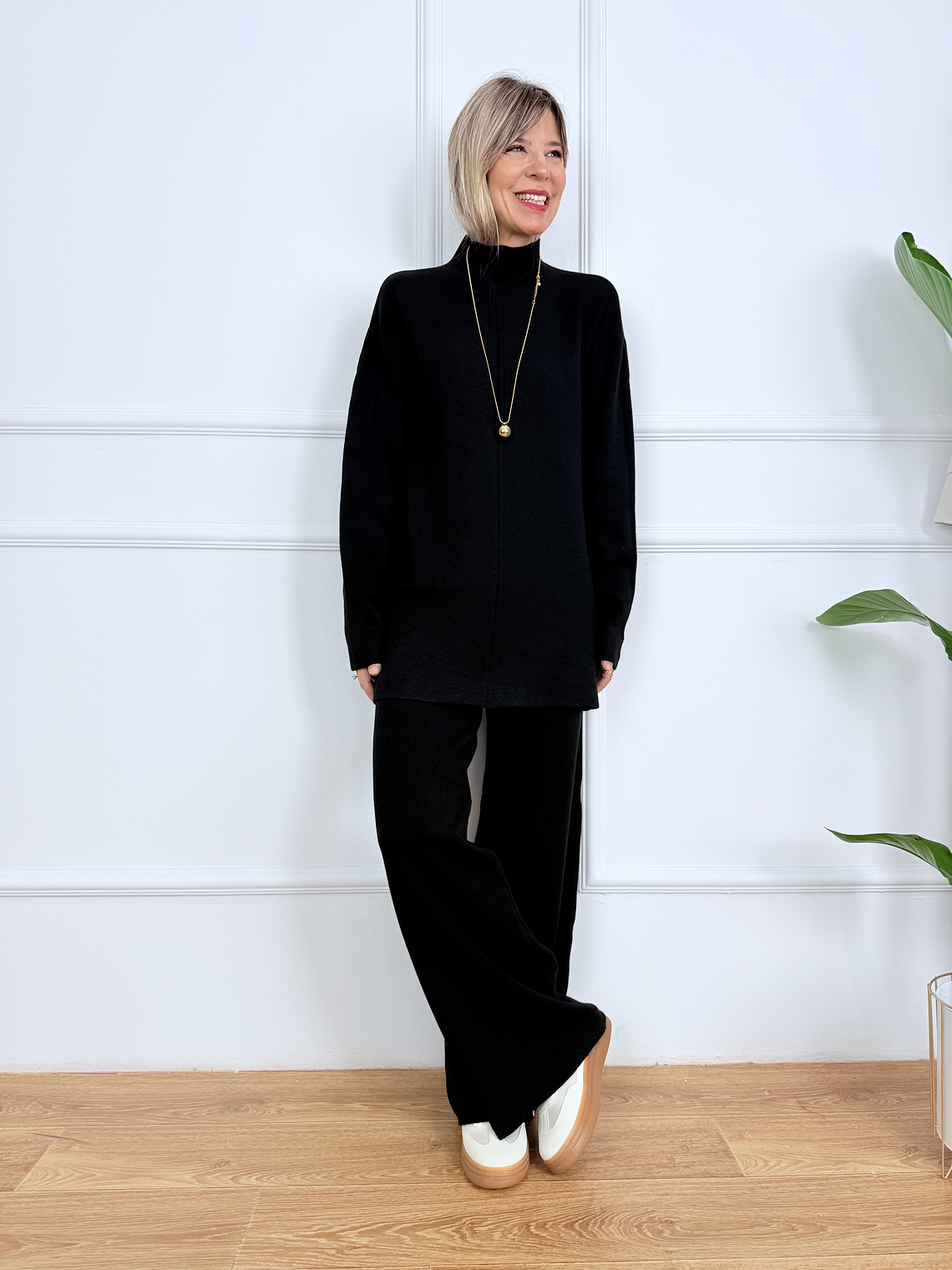 L.A. Set 8806 Black 2