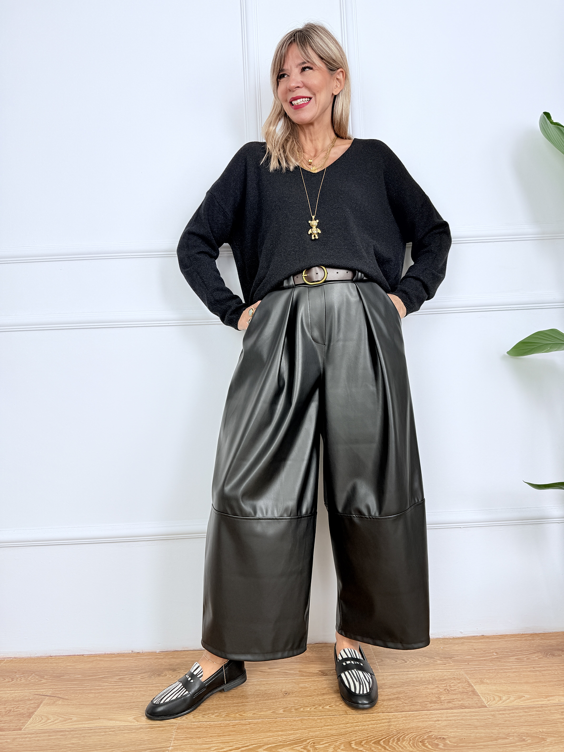 Elegant Echo R110 Black 3