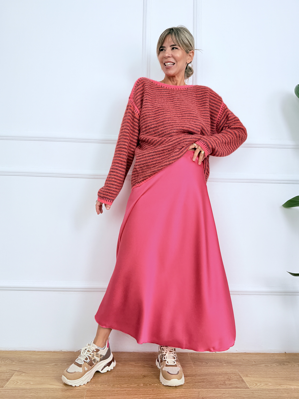 Satin Barbie Pink skirt 1611      1