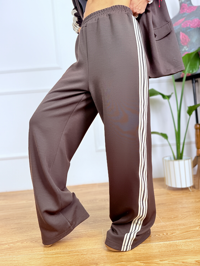 Lindie Set G5381 Brown 5