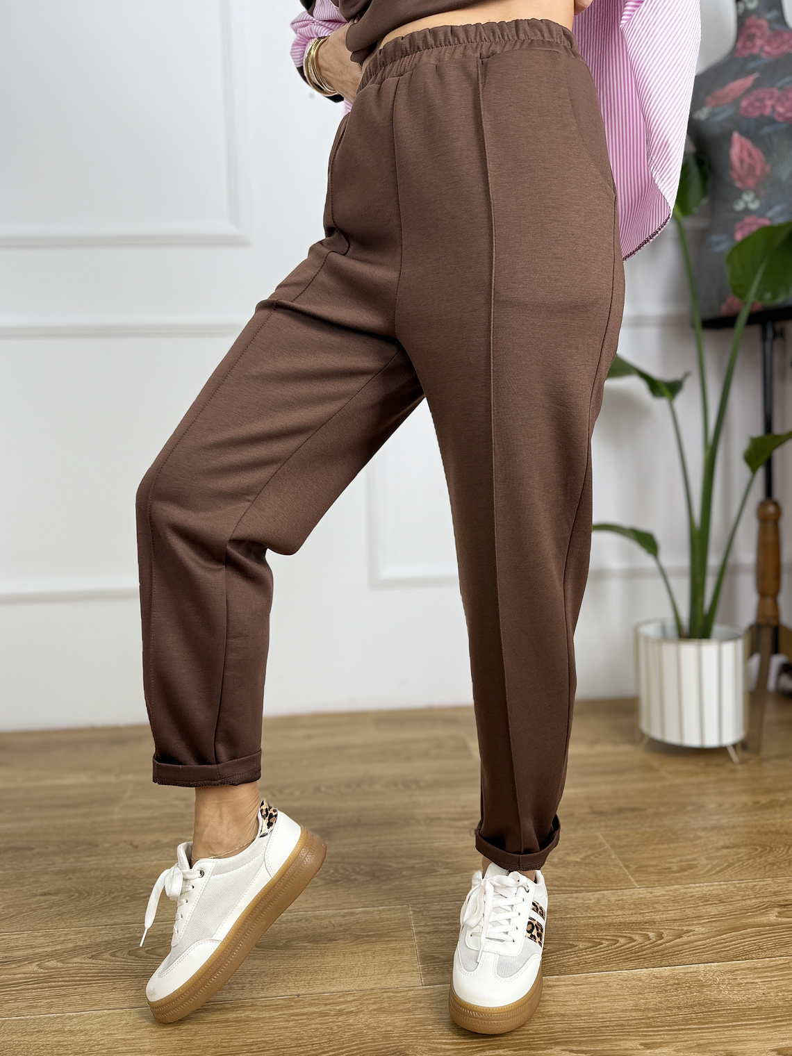 Cozy Collegiate Set 13075 Choco 5