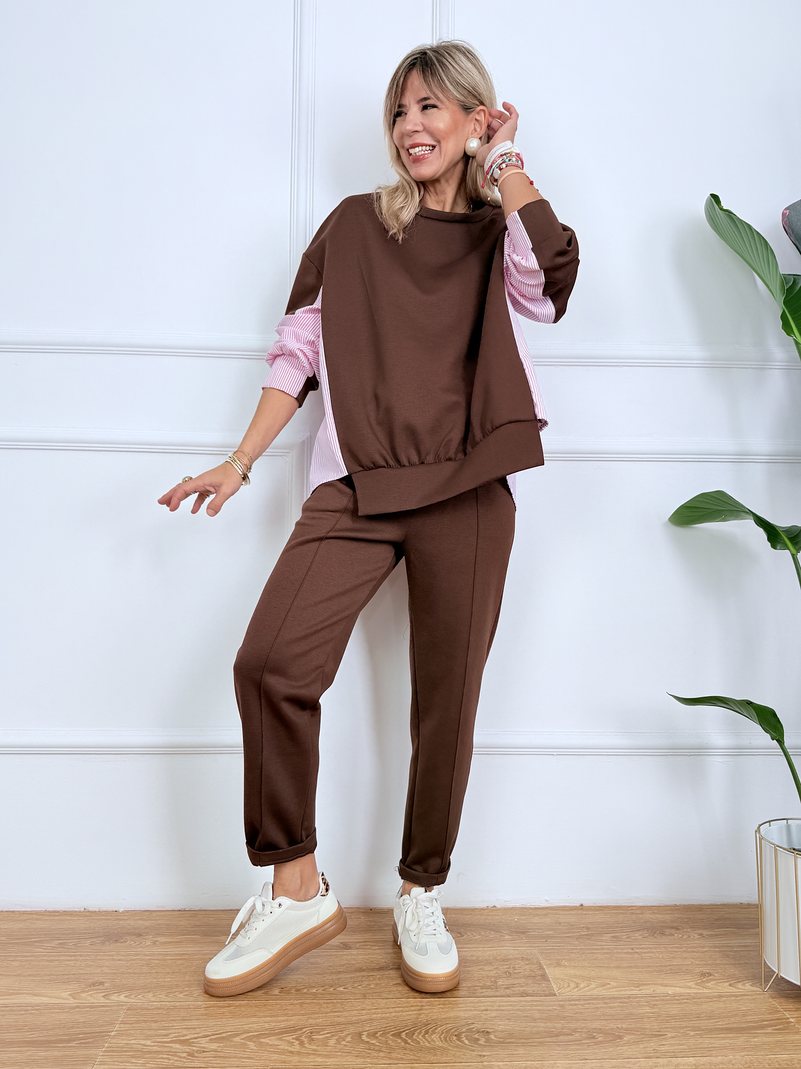 Cozy Collegiate Set 13075 Choco 1