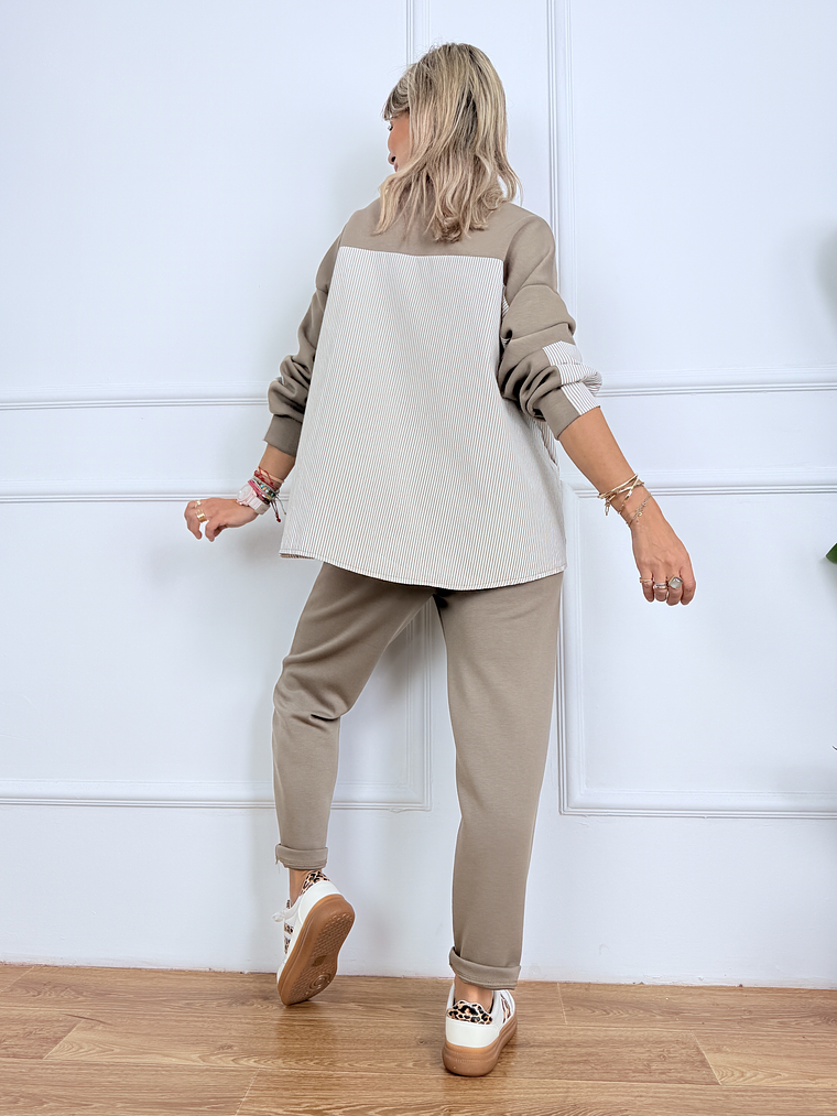 Cozy Collegiate Set 13075 Dun Brown 3