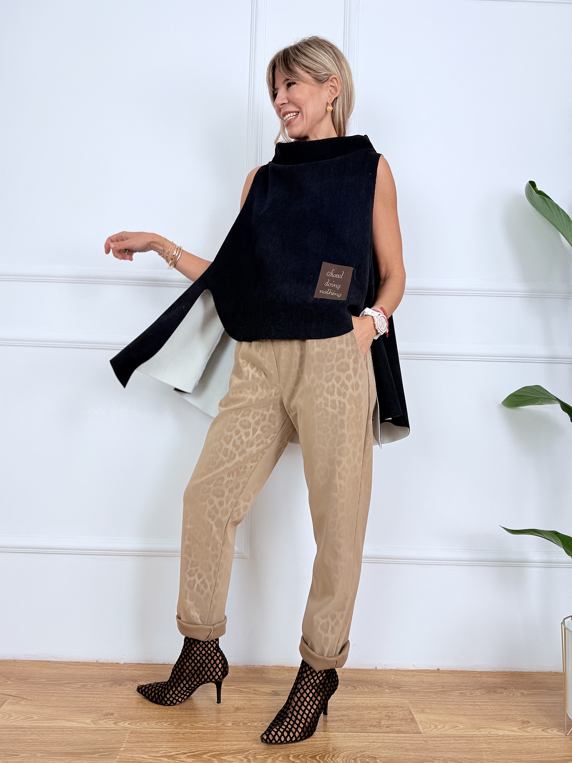 Mannequin Mischief Vest A7848 Black 2