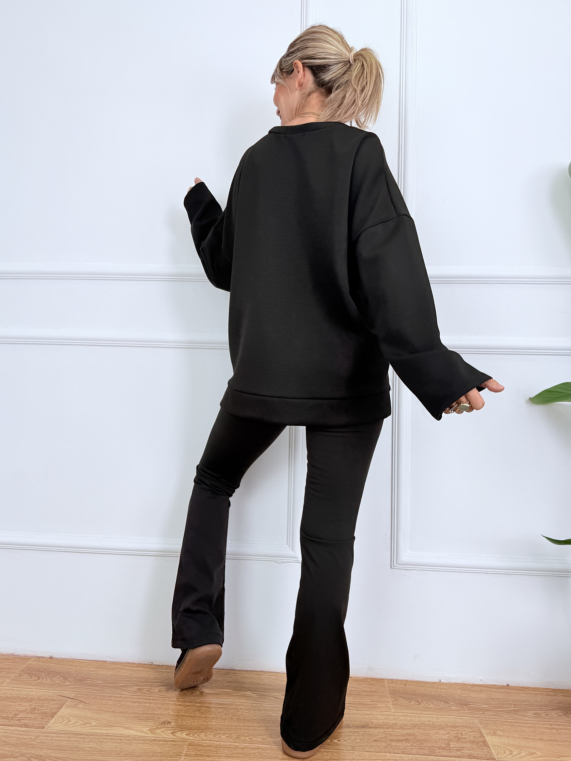 Beverly Sweatshirt 16034 Black  4