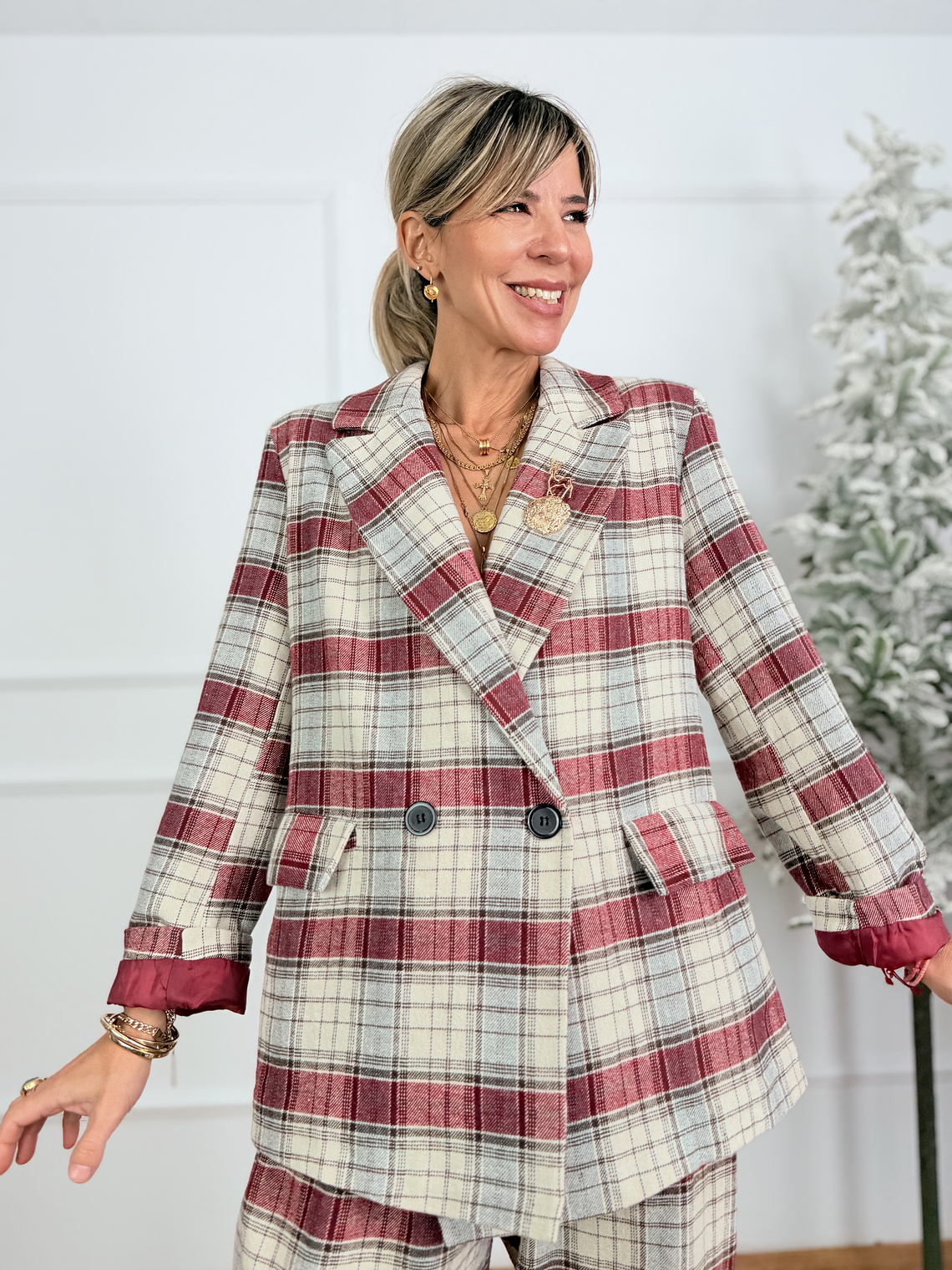 Pearly Suit 25131 Cream/ Wine 4