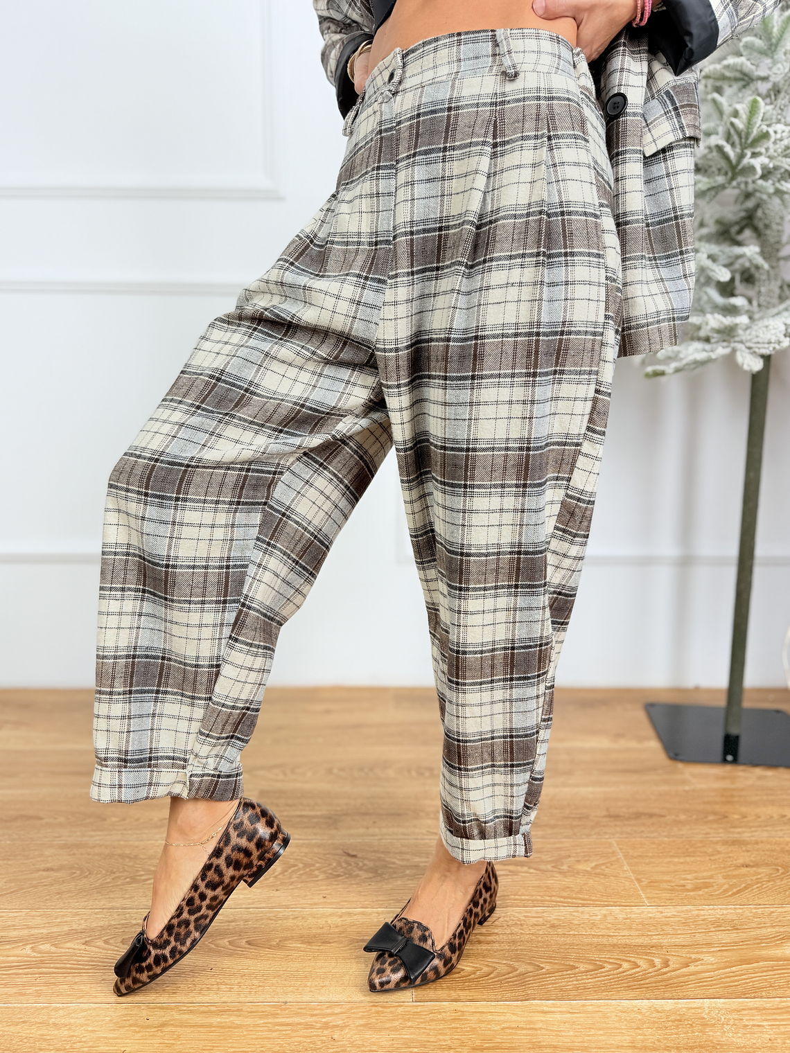 Pearly Suit 25131 Cream/Brown 5