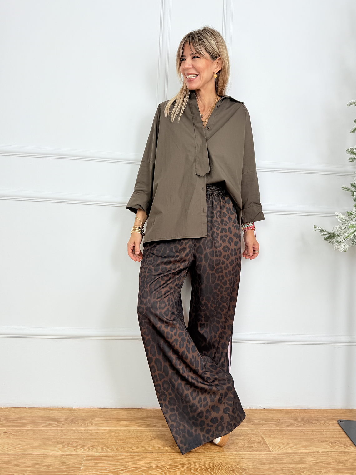 Mel Shirt 5652 Brown 2