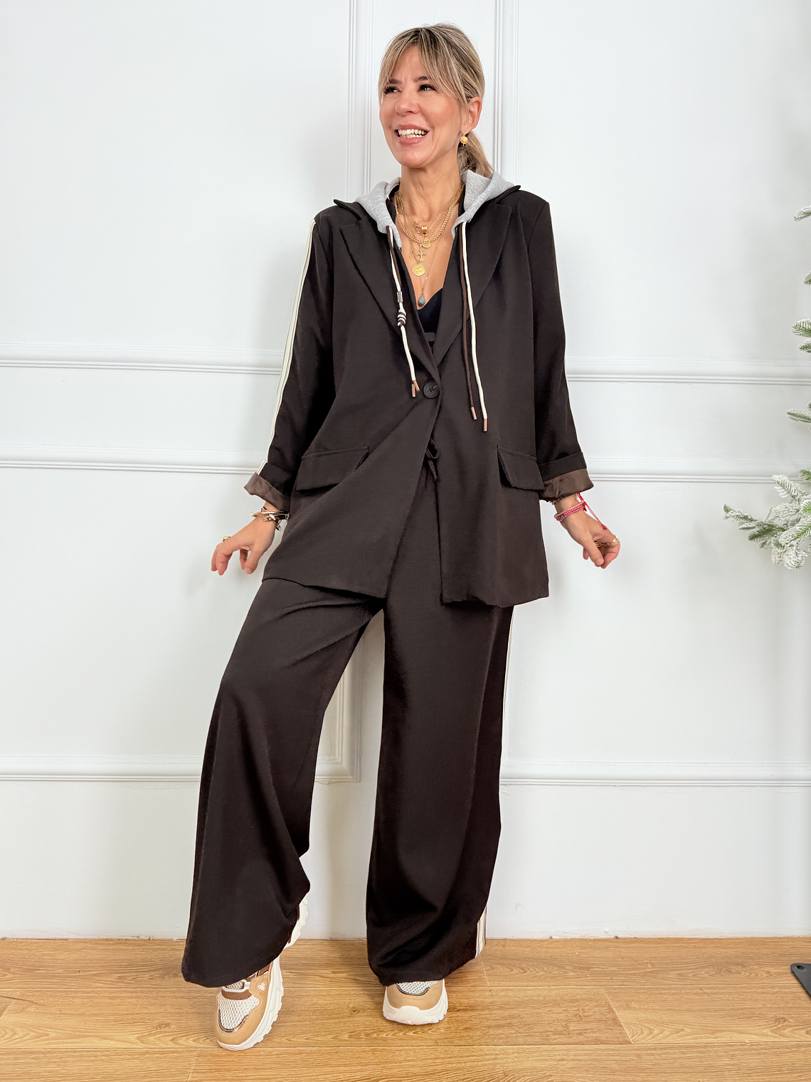 Maku Suit 13095 Dark Choco 2