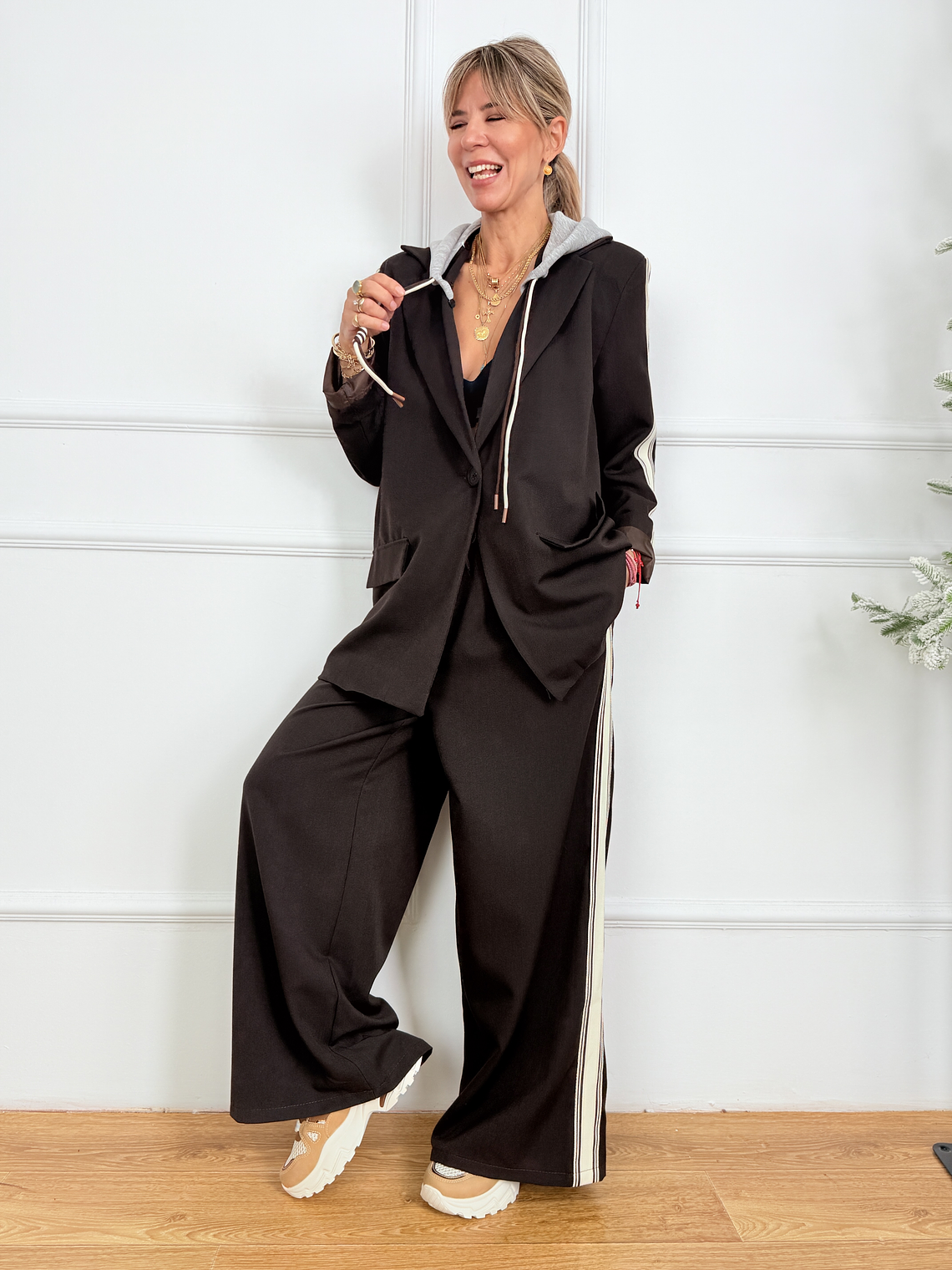 Maku Suit 13095 Dark Choco 1