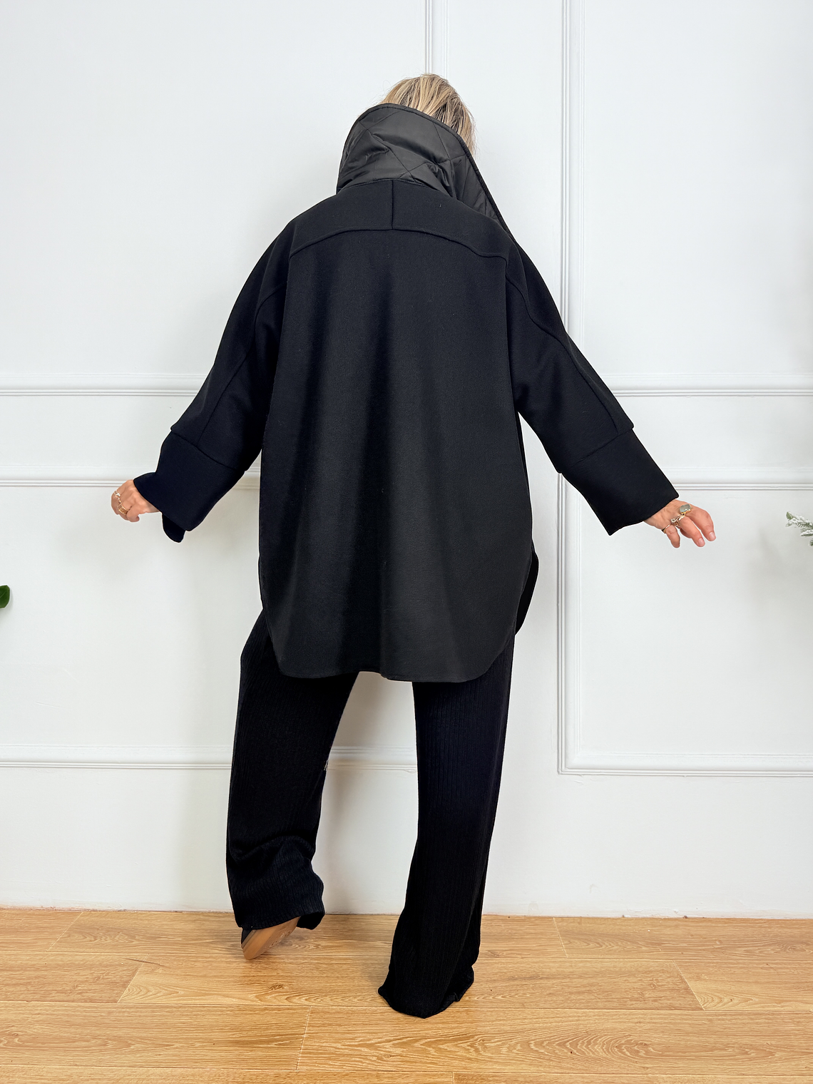 Lange Coat 31180 Black 3