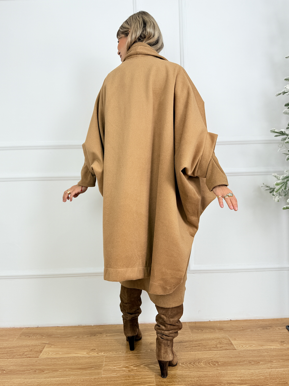 Cuddle Cloak Cape 6719 Light Bronze 3