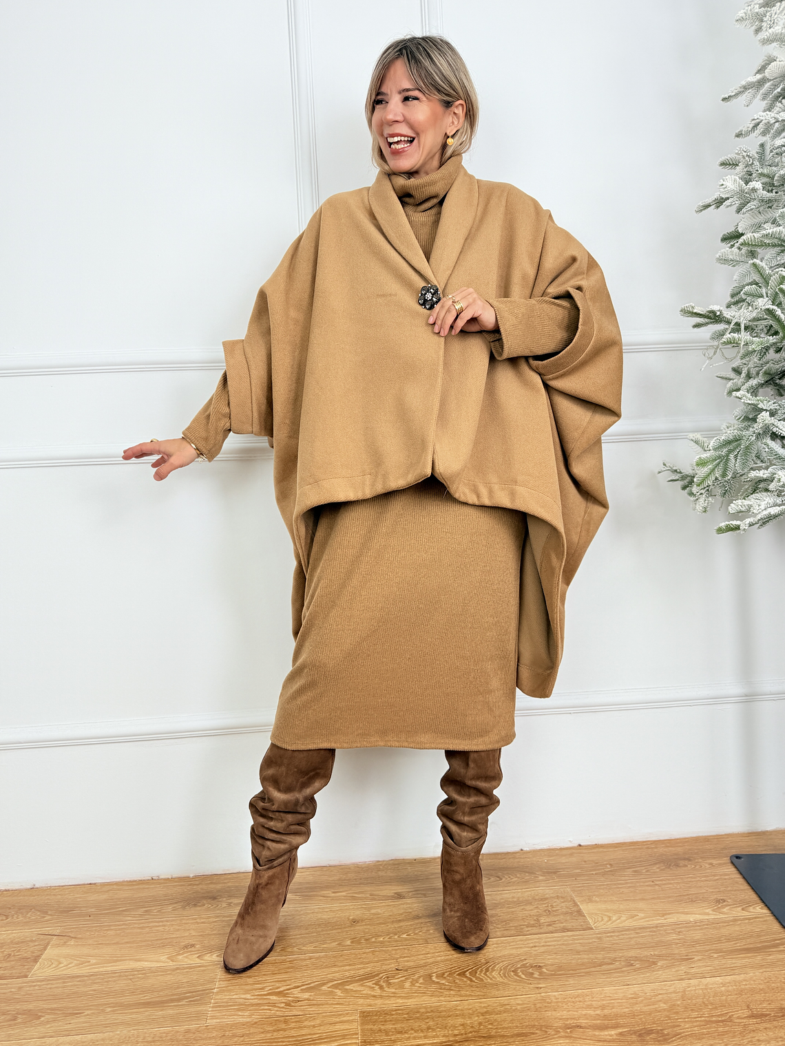 Cuddle Cloak Cape 6719 Light Bronze 1