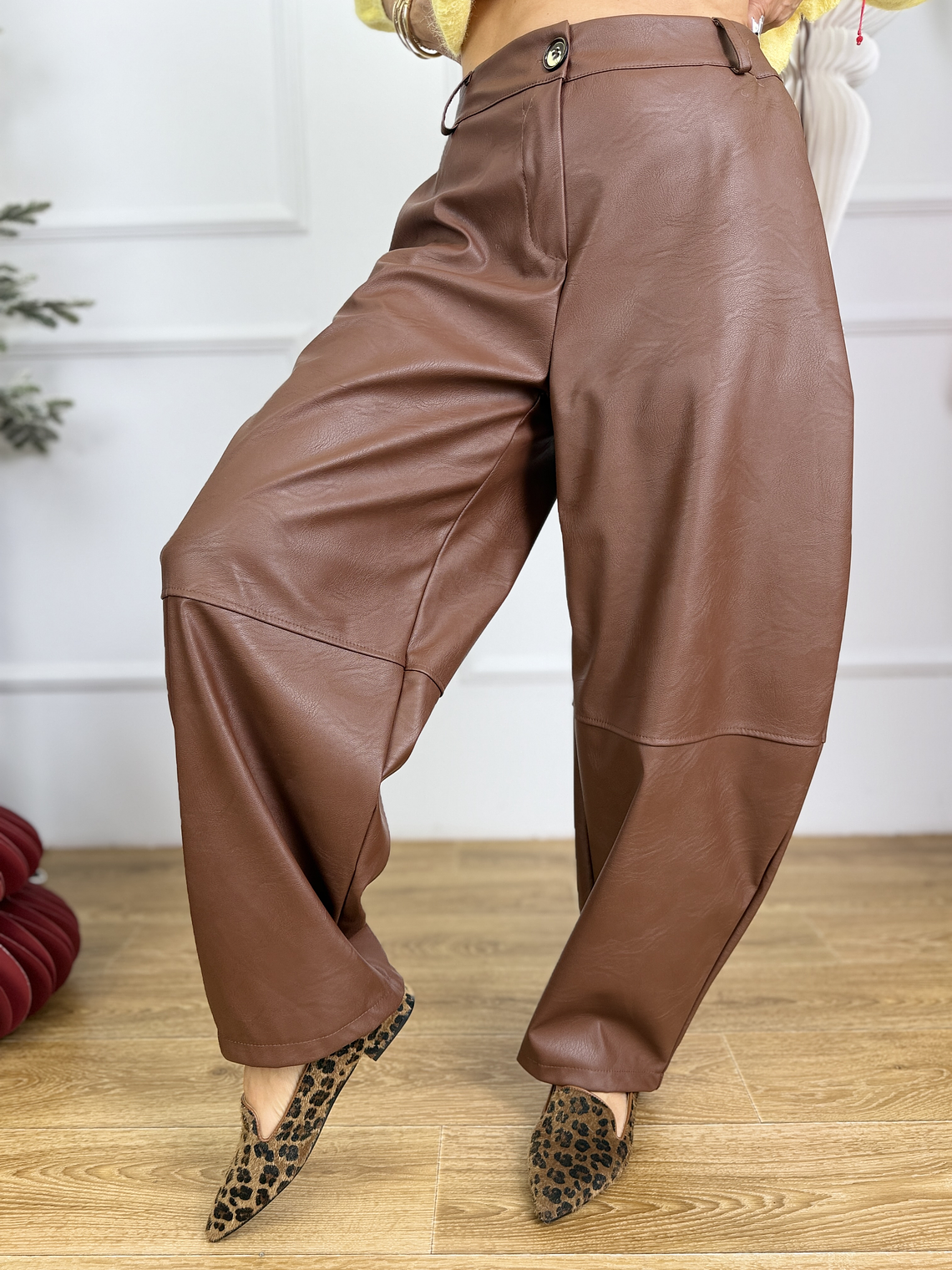 PLUS SIZE Aislinn Pants 6280 Saddle Brown 4