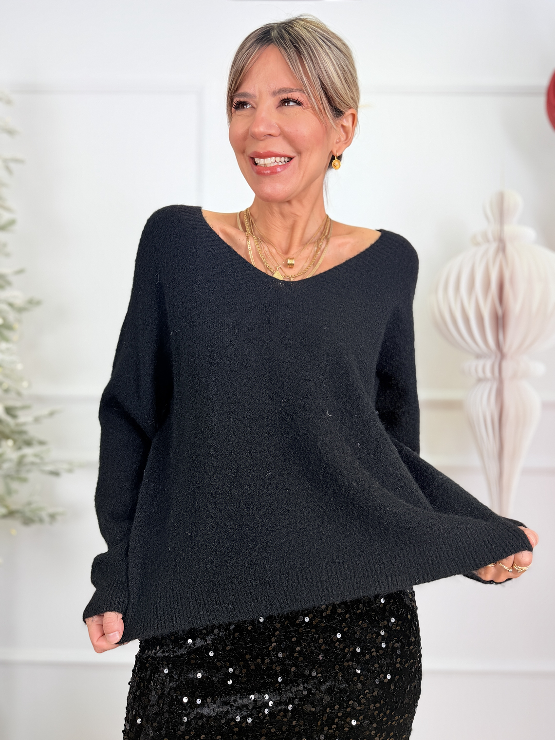 El V neck sweater BJ078 Black  1