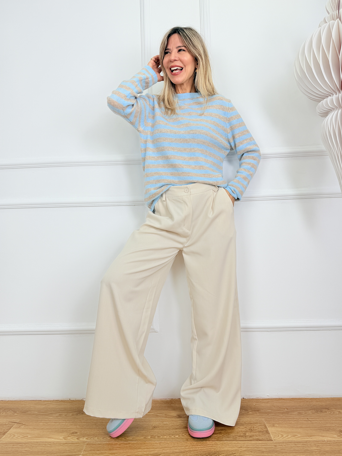 Cheshire Sweater 1002 Pourou/ Cyan 2