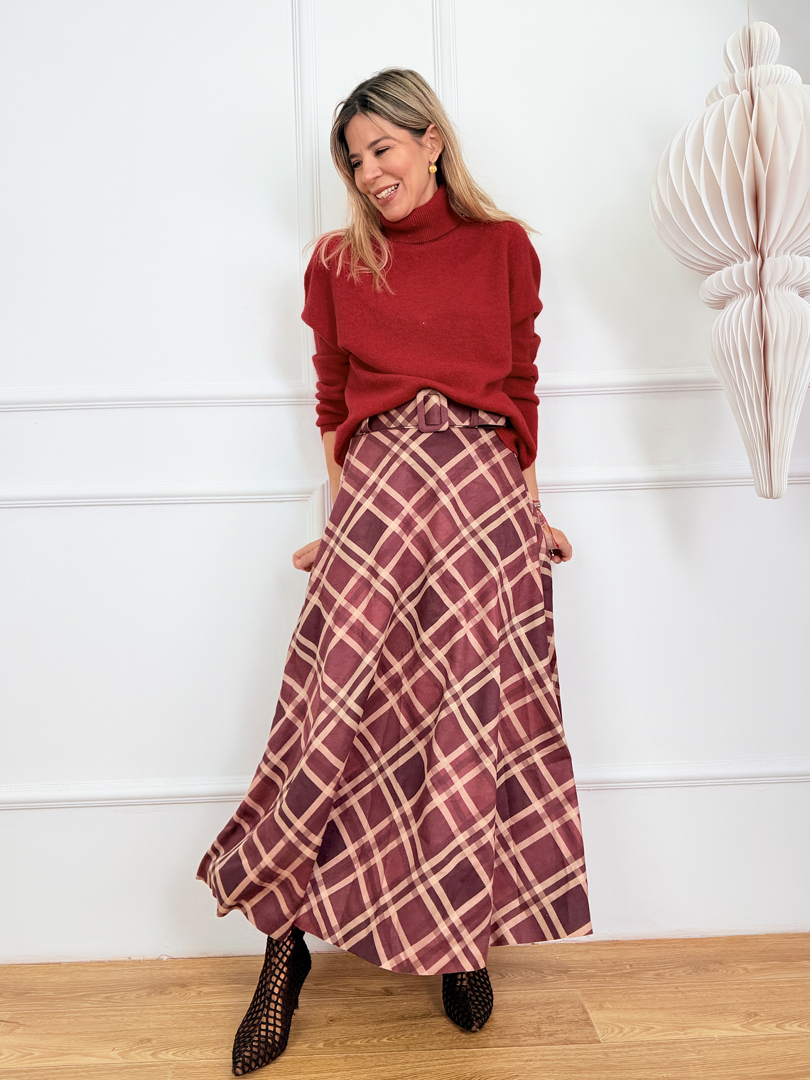 The Scott Skirt 6535 Burgundy 1