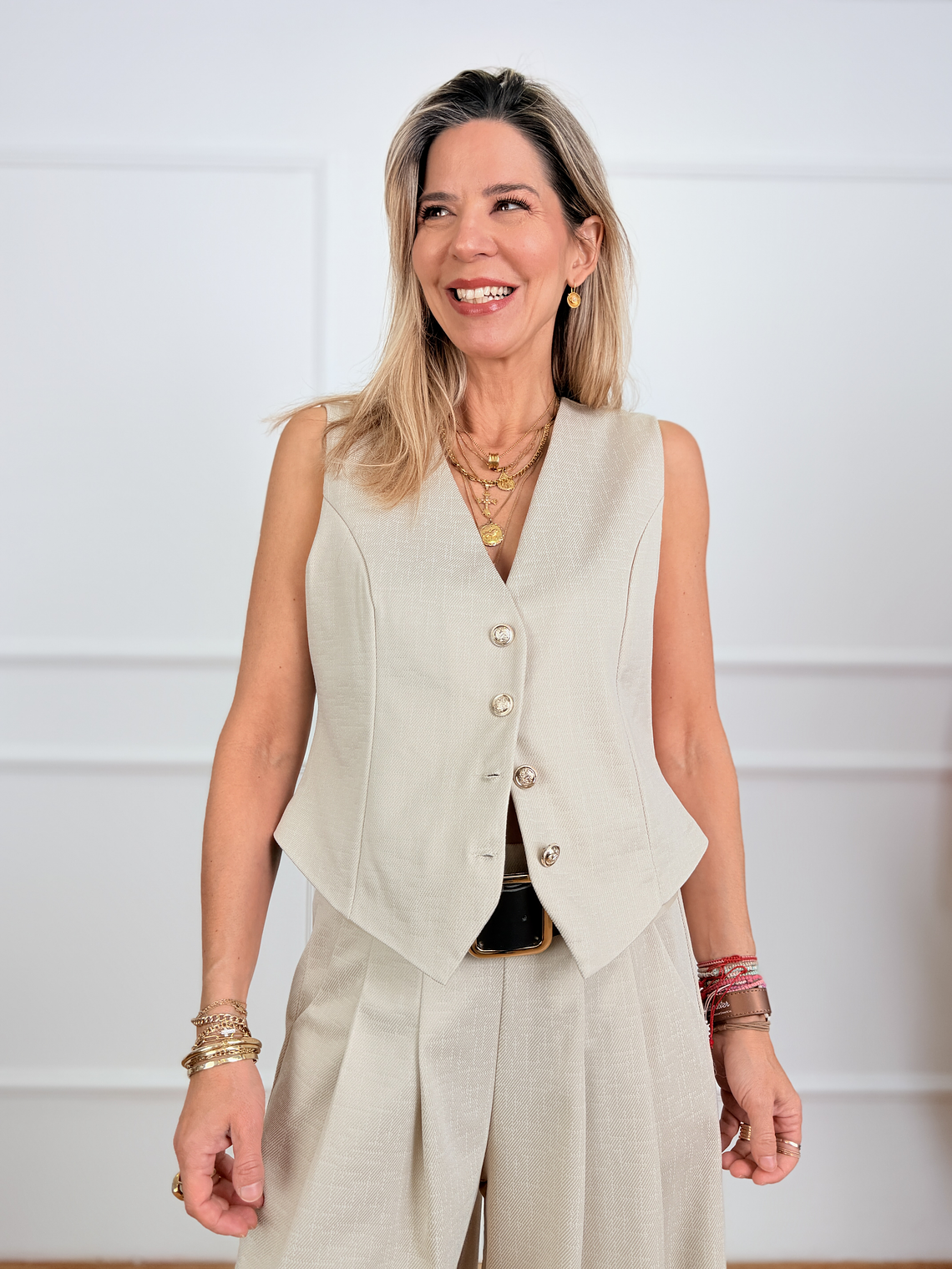 Essential suit 3011 Ivory 4