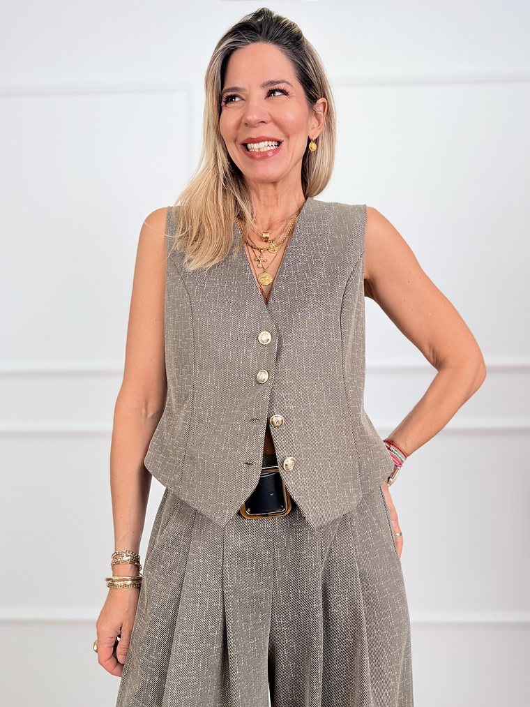 Essential suit 3011 Pourou  4