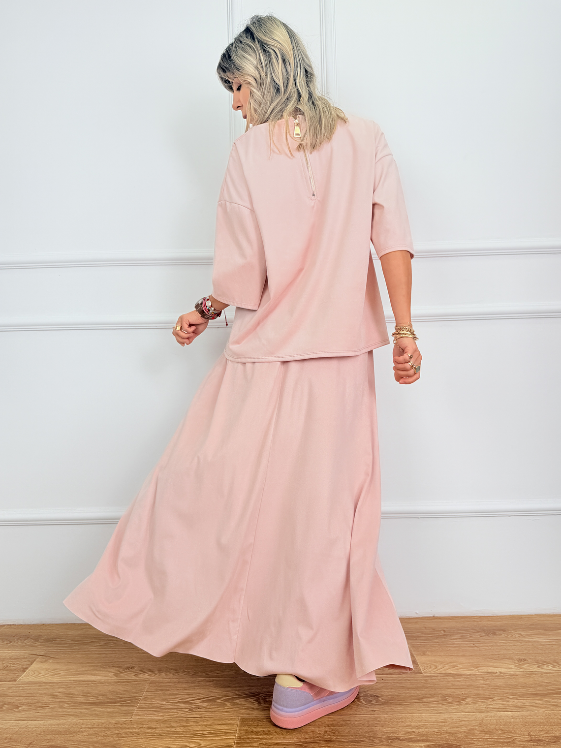 Ethernal Suet Set Pink 5126 3