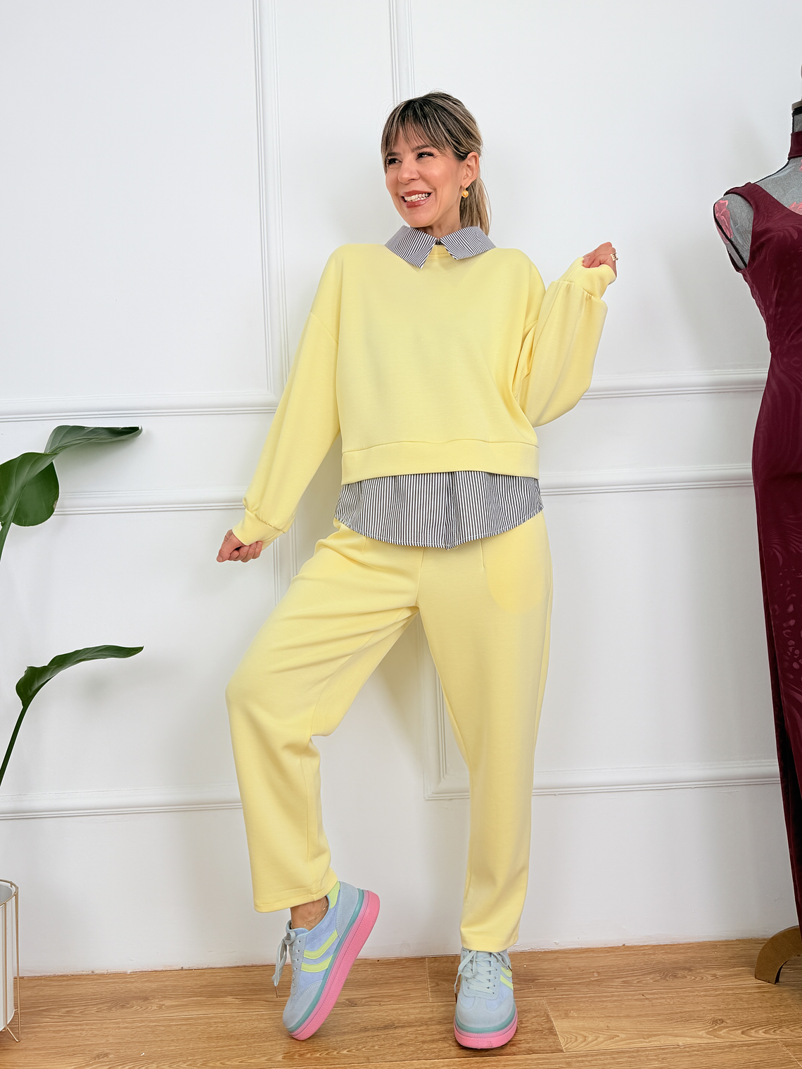 Pnoi  Set 17888 Yellow 1