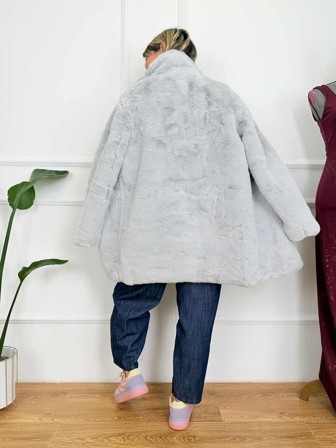 WNTR Fur 1993 Ice Grey  5